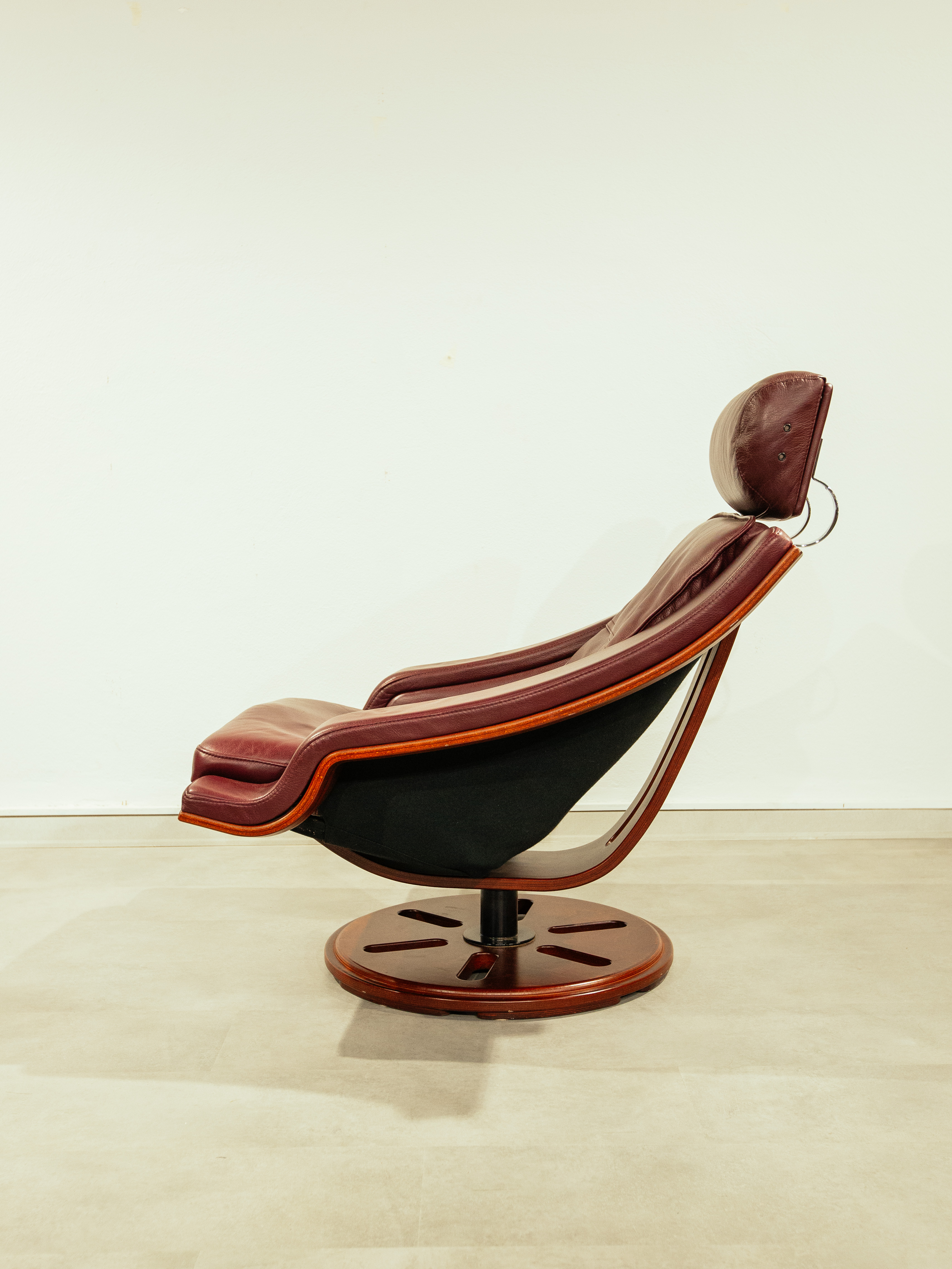 Takashi Okamura + Erik Marquardsen, Lounge Chairs (2 Pieces)